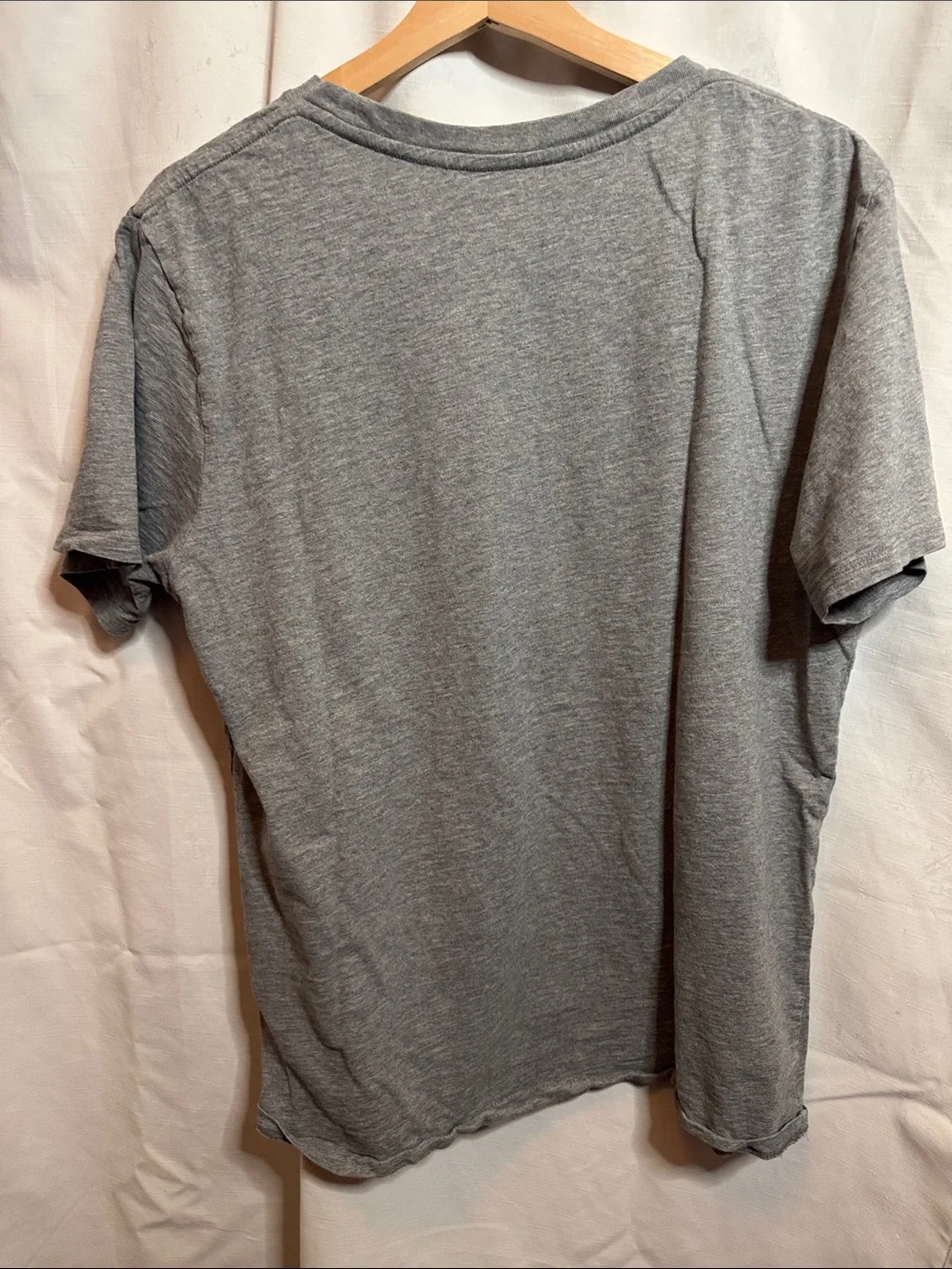 Levi's Men's Heather Gray Crewneck Pocket Tee medium #39